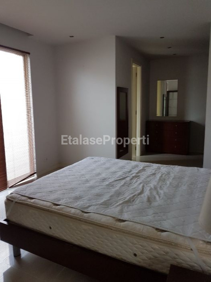 Foto properti GRAHA FAMILY 4 BR BERRY HILL 4