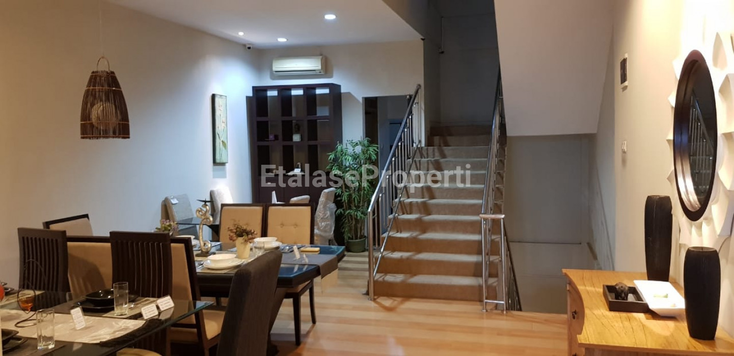 Foto properti Dijual Ruko Bukit Darmo Golf 5