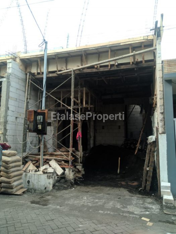 Foto properti Ready 2 Unit  Rumah BARU Siap Huni Strategis Di Jalan Virgo Surabaya Timur 2