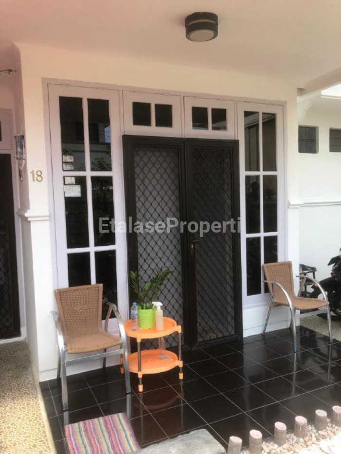Foto properti Rumah Dijual Rumah Sejuk & Minimalis Di Babatan Pantai,  Surabaya Timur 2