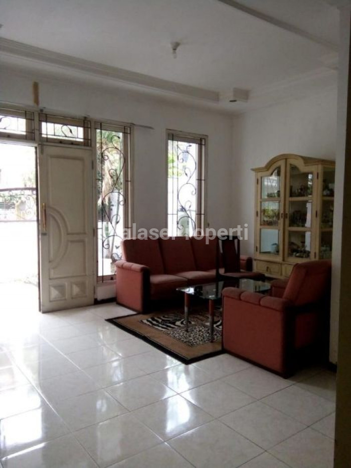 Foto properti Disewakan Rumah Dharmahusada Mas 3