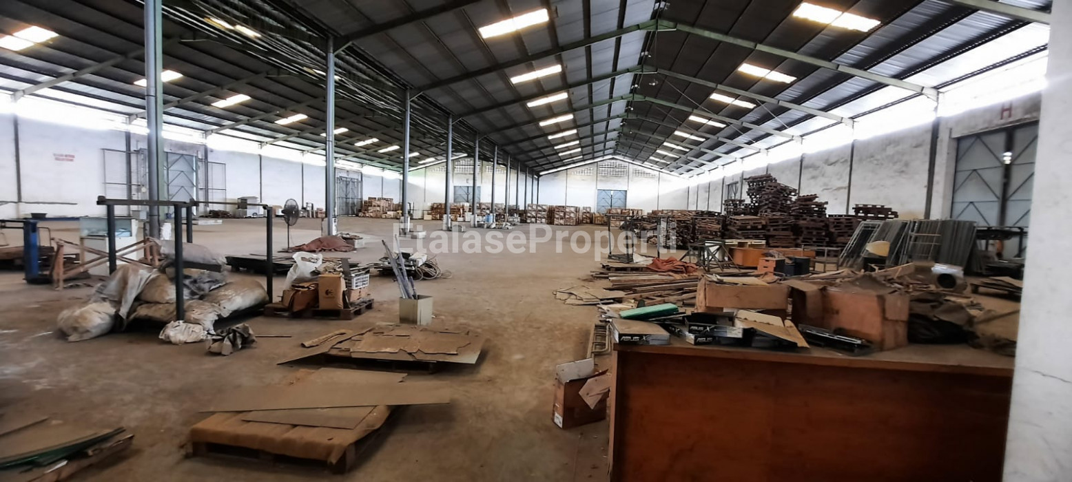 Foto properti Dijual Gudang Di Kalianak Barat Surabaya 2