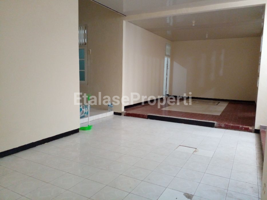 Foto properti Di Jual Jemursari  Atap Galvalum  Luas  200m2 Hanya 2.7 M 5