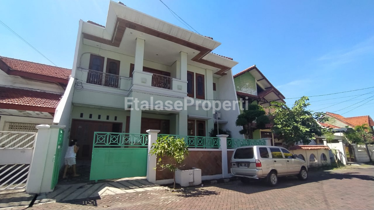 Foto properti Dijual Rumah Prapen Indah Timur Surabaya 1