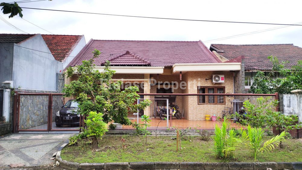 Foto properti Dijual Rumah Darmo Sentosa Raya (DSR) Surabaya Barat 1