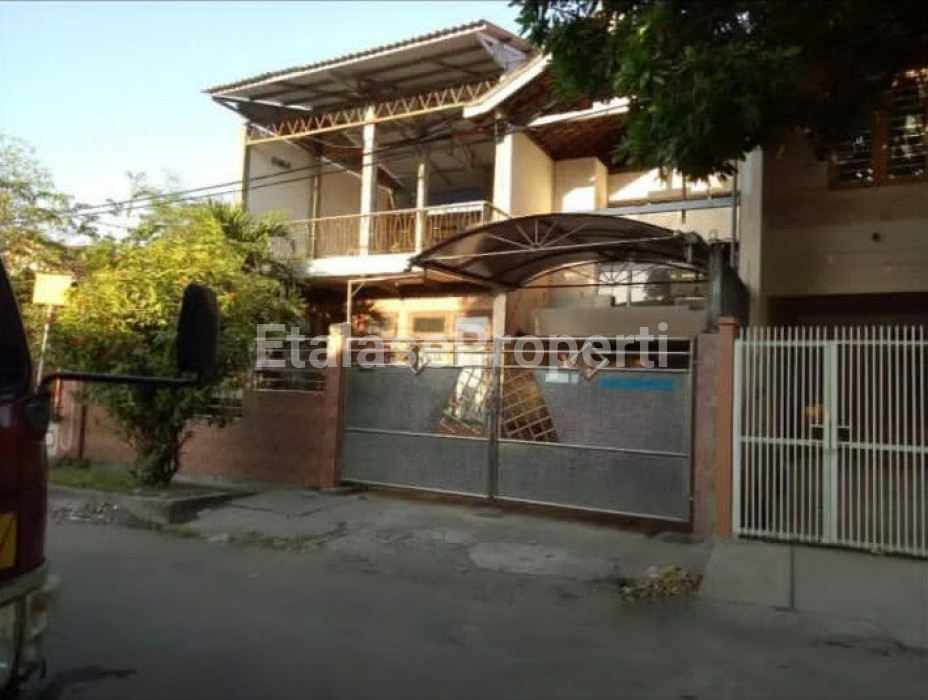 Foto properti Dijual Rumah Hitung Tanah Di Rungkut Asri Utara 1