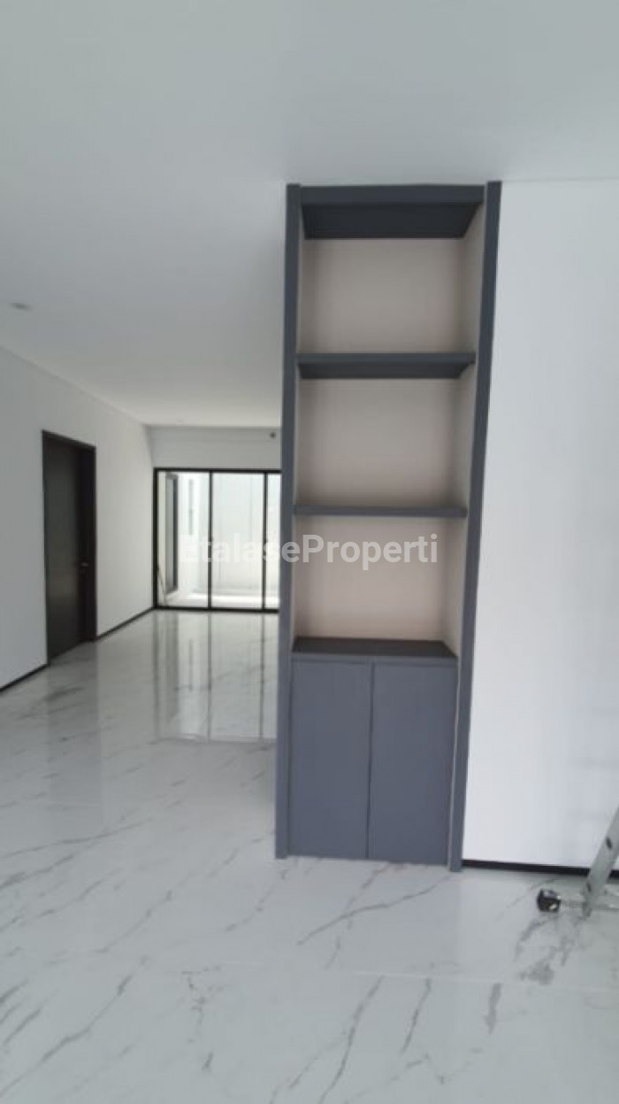Foto properti Dijual Rumah Baru Taman Gapura Citraland 2