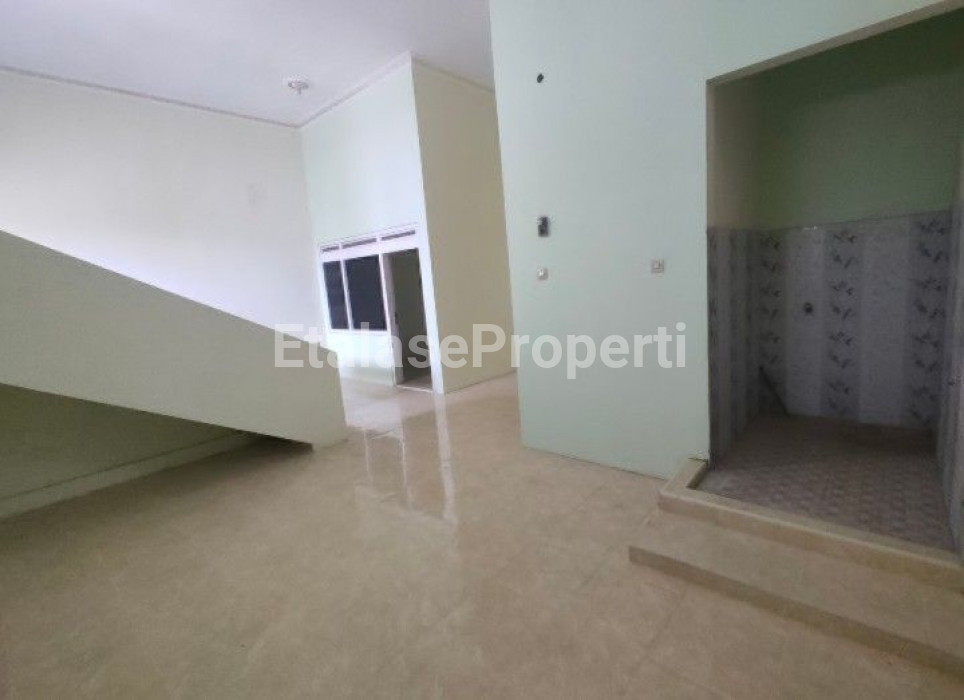 Foto properti Disewakan Rumah Baru 2 Lantai Ngagel Mulyo 1