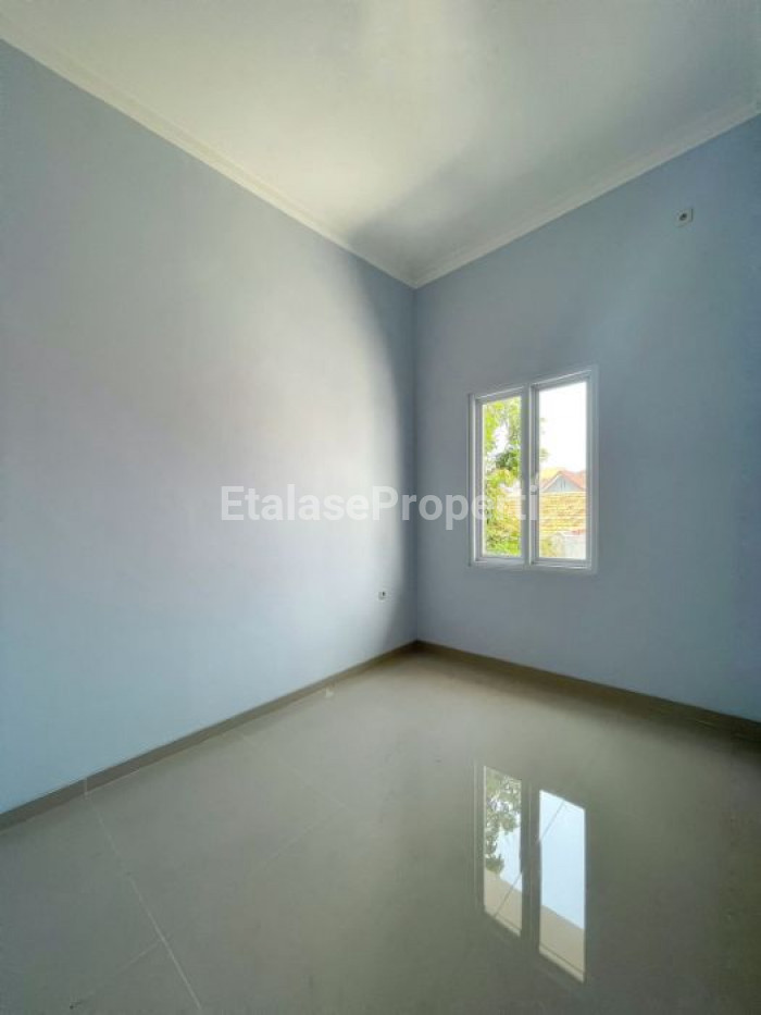 Foto properti Dijual Rumah 2 Lantai Baru Rungkut Penjaringan Asri Surabaya 10