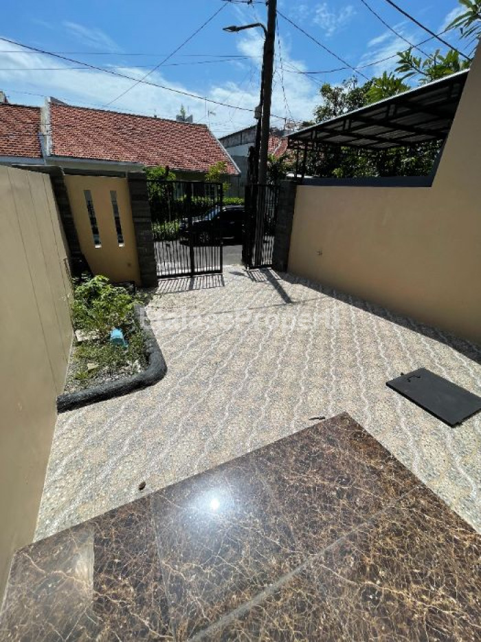 Foto properti Dijual Rumah 2 Lantai Baru Rungkut Penjaringan Asri Surabaya 2