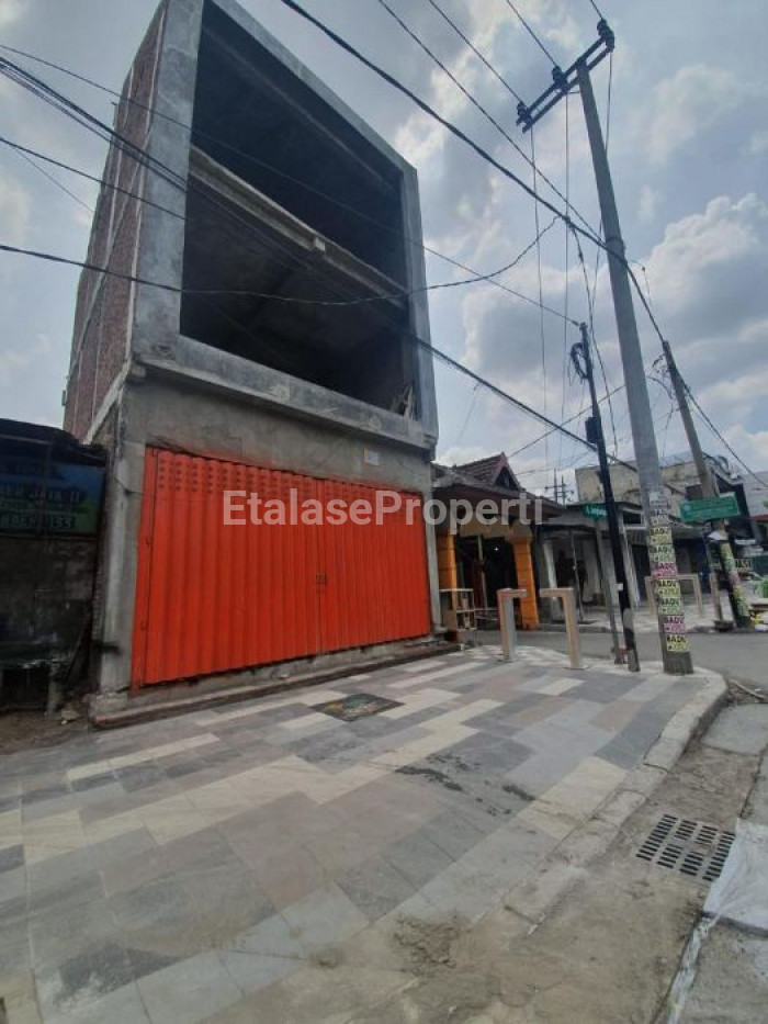 Foto properti Dijual Ruko Di Raya Nginden 2